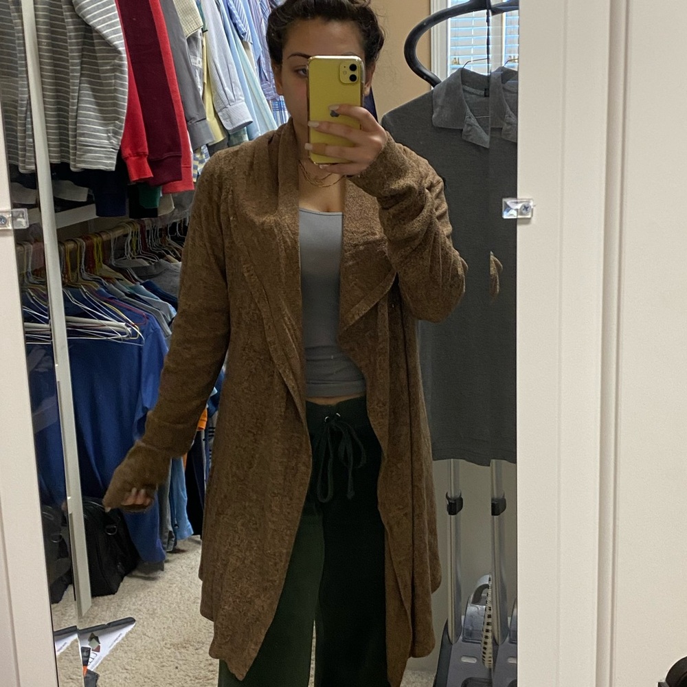 Cardigan - Picture 7 of 9